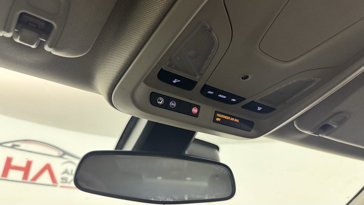 Used 2017 Chevrolet Impala Premier FWD image 26