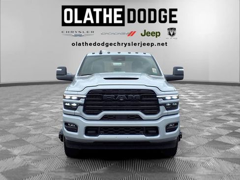 New 2026 RAM 3500 Laramie AWD/4WD image 30