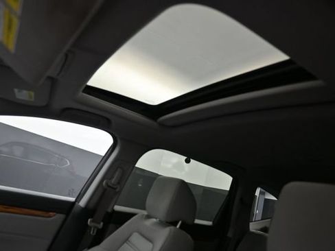 Used 2018 Honda CR-V EX image 7