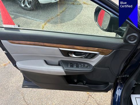 Used 2018 Honda CR-V Touring image 9