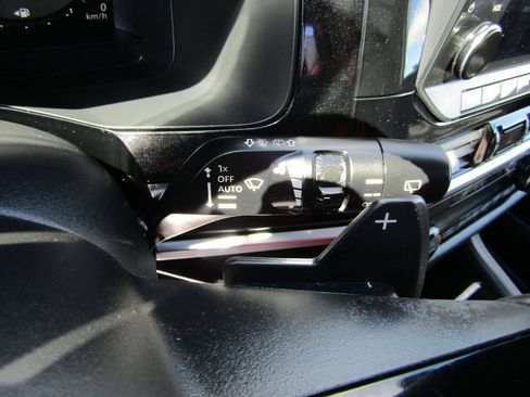 Used 2025 Nissan Pathfinder Platinum w/ Cargo Package AWD/4WD image 25