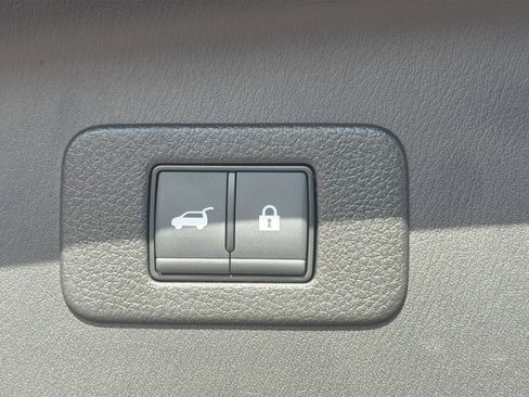 Used 2024 Nissan Armada Platinum w/ Captain's Chairs Package image 13