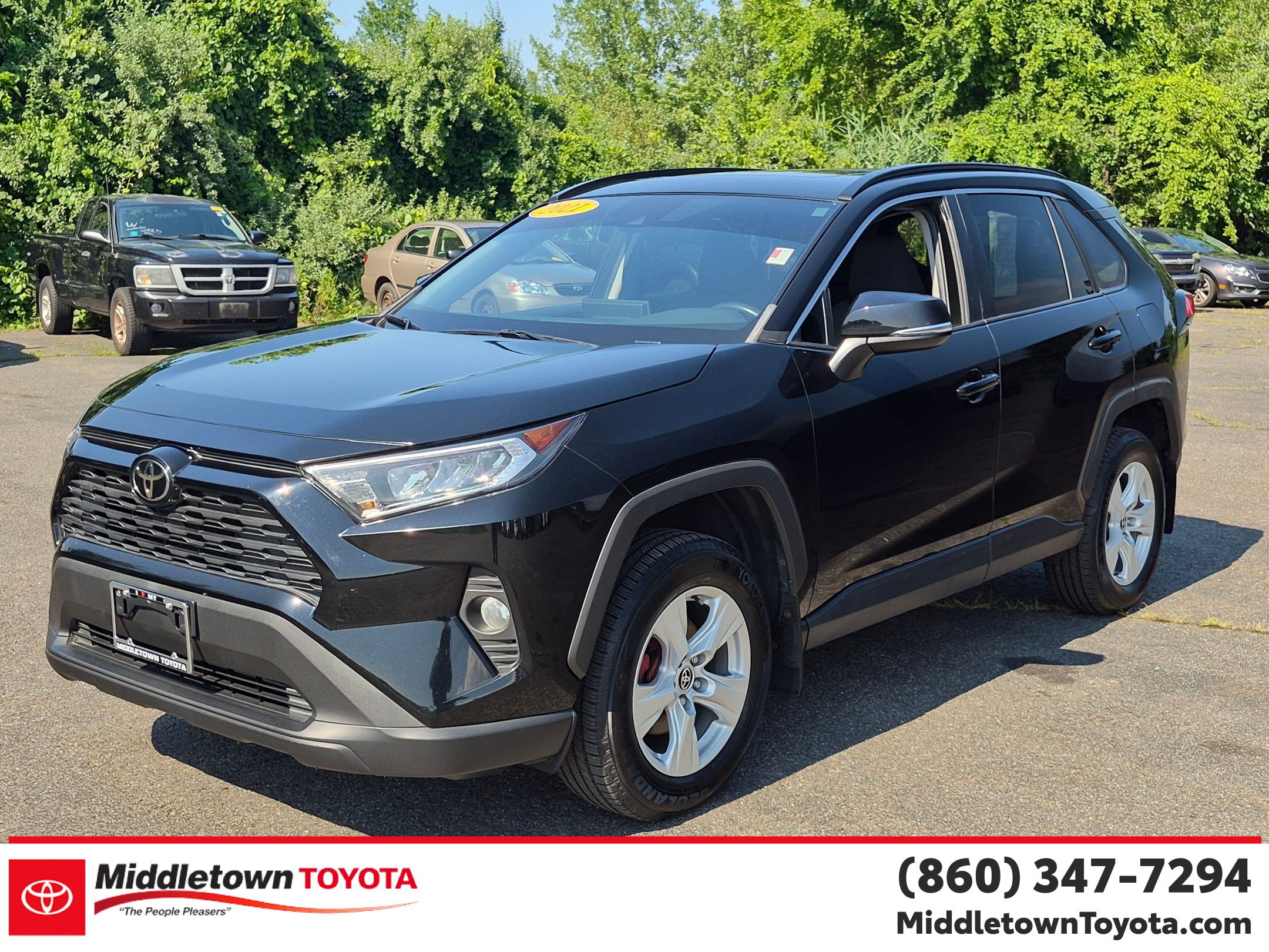Used 2021 Toyota RAV4 XLE w/ Convenience Package AWD/4WD image 7