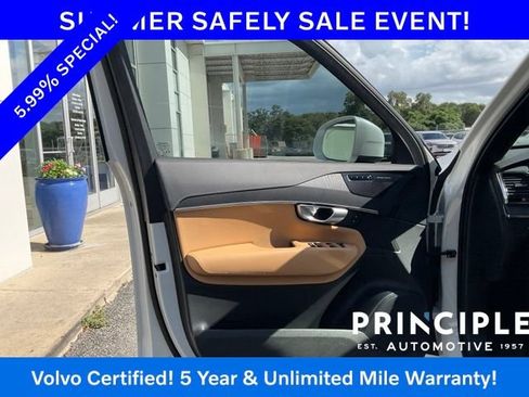 Certified 2024 Volvo XC90 B6 Ultimate w/ Lounge Package AWD/4WD image 14
