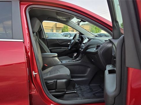 Used 2023 Chevrolet Equinox LT FWD image 33