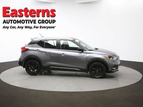 Used 2020 Nissan Kicks SR FWD image 43