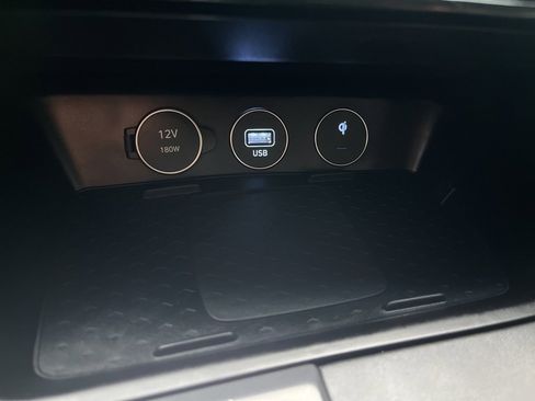 Used 2025 Genesis G70 3.3T Advanced w/ Sport Prestige Package image 24