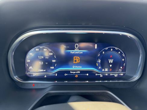 Used 2024 Chevrolet Tahoe Z71 image 21