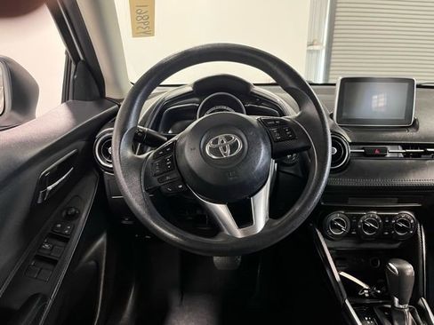 Used 2017 Toyota Yaris iA image 22