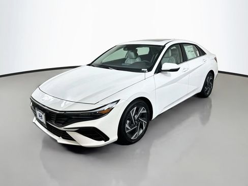 New 2026 Hyundai Elantra Limited FWD image 1