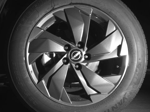 Used 2025 Nissan Rogue SV FWD image 12