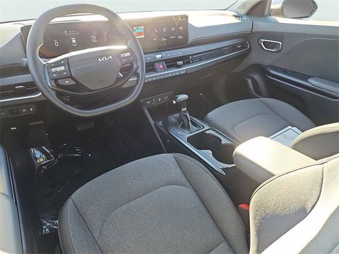 Certified 2025 Kia K4 LXS image 10