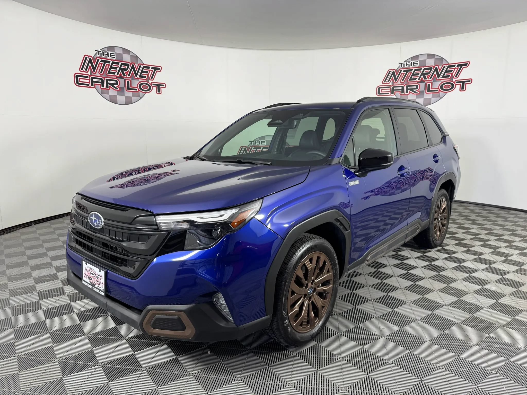 Used 2025 Subaru Forester Sport AWD/4WD image 3