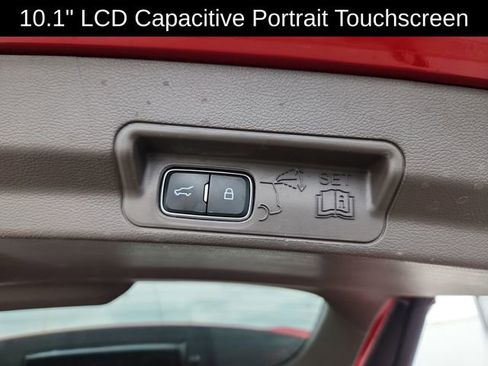 Used 2020 Ford Explorer Platinum w/ Premium Technology Package image 38