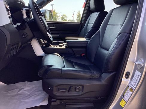 Used 2023 Toyota Tundra Platinum AWD/4WD image 14