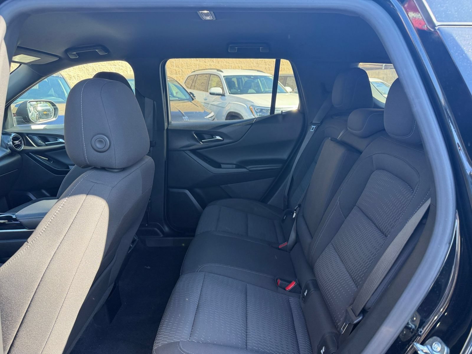Used 2025 Chevrolet Equinox LT AWD/4WD image 25