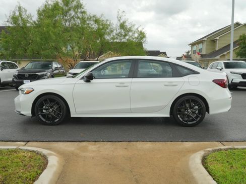 New 2026 Honda Civic FWD Hybrid Sedan image 10