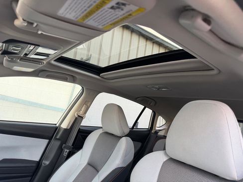 Used 2022 Subaru Crosstrek 2.0i Premium w/ Moonroof Package image 13