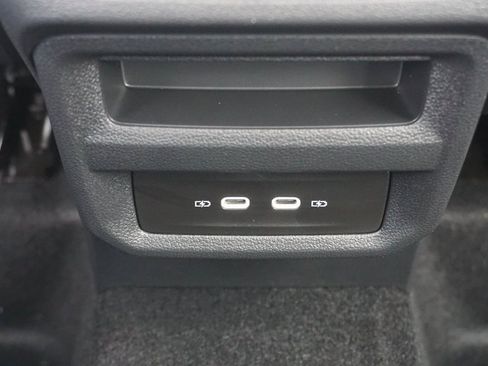 New 2026 Volkswagen Taos SE image 10