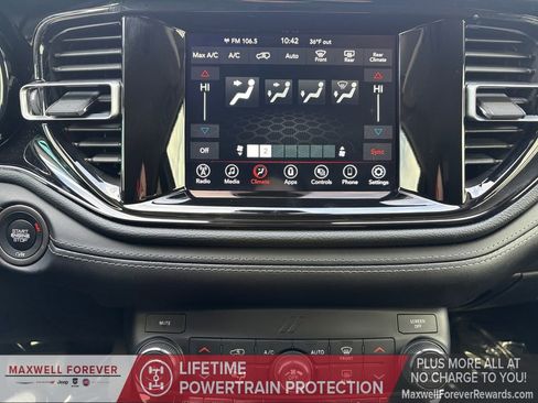 Used 2022 Dodge Durango SXT w/ Anodized Platinum Package image 4