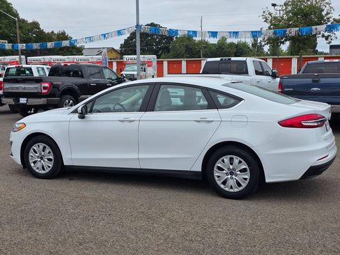 Used 2020 Ford Fusion S FWD image 28