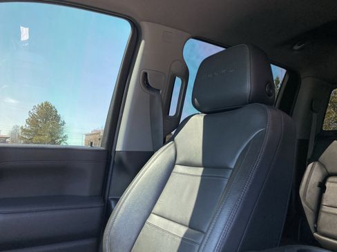 Used 2022 GMC Sierra 2500 Denali w/ Denali Ultimate Package image 7