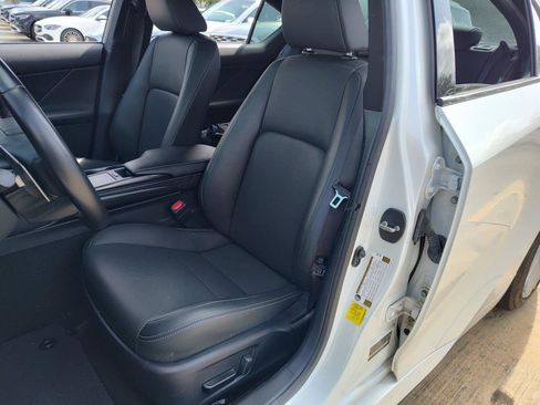 Used 2023 Lexus IS 300 w/ Comfort Package RWD image 15