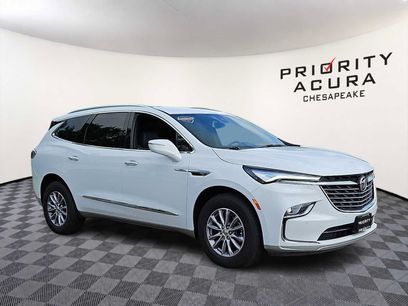 Used 2023 Buick Enclave Essence