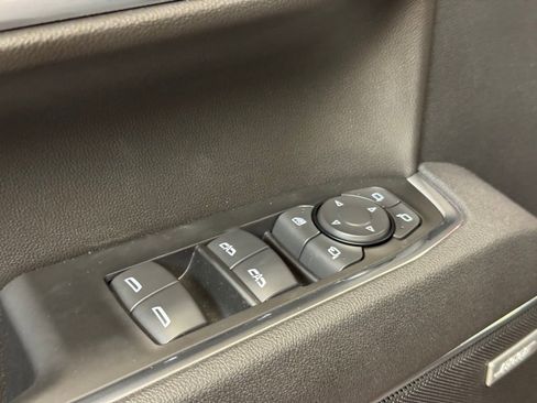 New 2026 GMC Sierra 1500 SLT w/ SLT Convenience Package AWD/4WD image 11