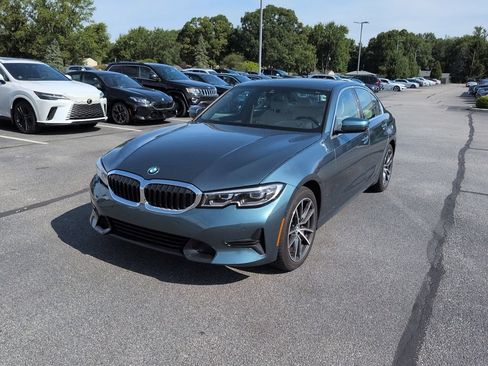 Used 2021 BMW 330i xDrive Sedan w/ Premium Package AWD/4WD image 2