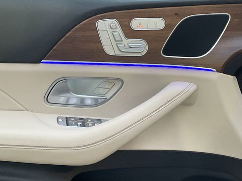 Certified 2025 Mercedes-Benz GLE 350 4MATIC image 17