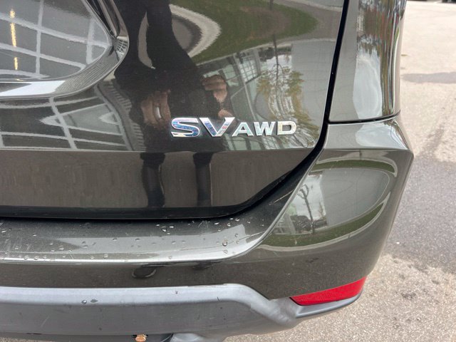 Used 2017 Nissan Rogue SV AWD/4WD image 6