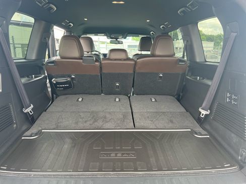 Used 2025 Nissan Armada SL RWD image 15