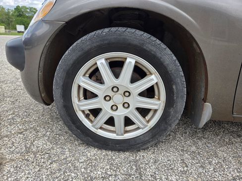 Used 2002 Chrysler PT Cruiser FWD image 8