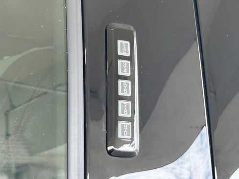 New 2026 Ford F250 Lariat w/ Black Appearance Package AWD/4WD image 17
