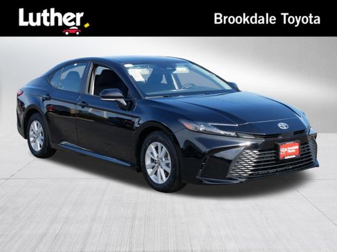 Certified 2025 Toyota Camry LE FWD image 1