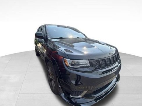 Used 2020 Jeep Grand Cherokee Trackhawk AWD/4WD image 3