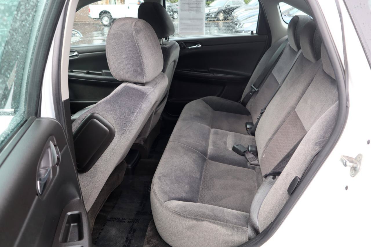 Used 2010 Chevrolet Impala LS FWD image 14
