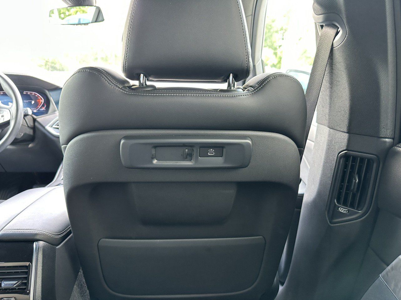 Used 2023 BMW X5 xDrive40i w/ Premium Package AWD/4WD image 28