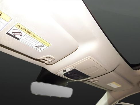 Used 2022 Acura MDX SH-AWD image 19