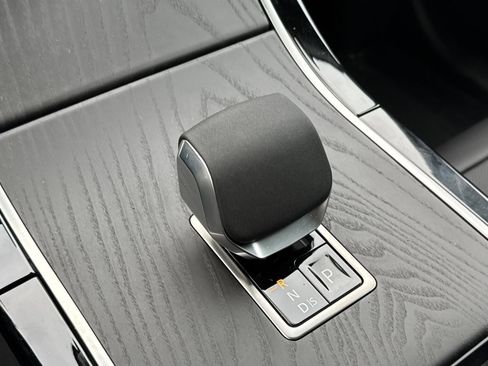 New 2026 Land Rover Range Rover Velar Dynamic SE image 25