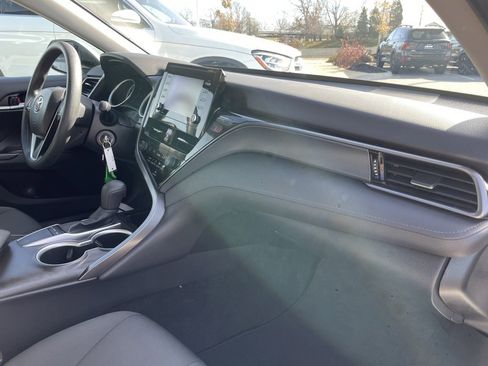 Used 2023 Toyota Camry LE image 28