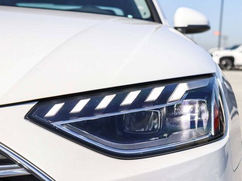 Used 2023 Audi A4 2.0T Premium w/ Convenience Package image 7