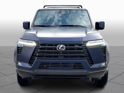Used 2025 Lexus GX 550 image 3