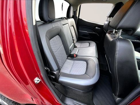 Used 2018 Chevrolet Colorado Z71 image 28