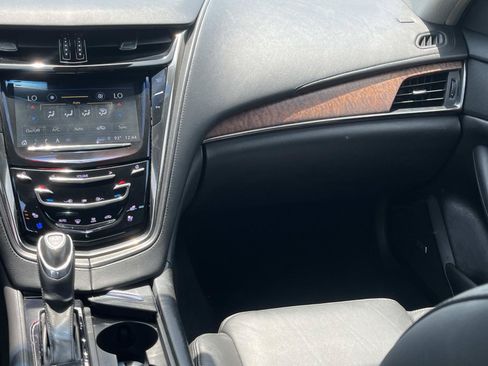 Used 2019 Cadillac CTS Luxury RWD image 10