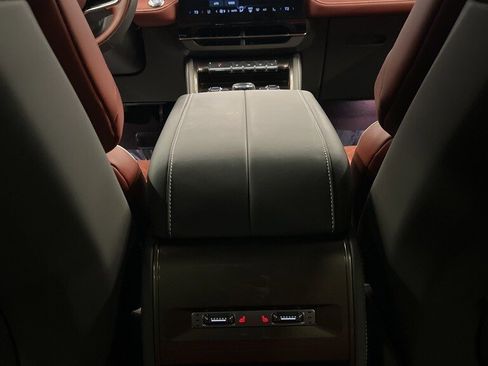 Used 2024 Lincoln Nautilus Black Label w/ Jet Appearance Package (87T) image 34