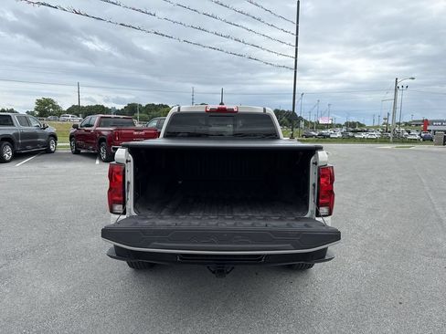 Used 2026 Chevrolet Colorado Trail Boss AWD/4WD image 17