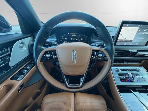 Certified 2023 Lincoln Aviator Black Label w/ Dynamic Handling Package image 12