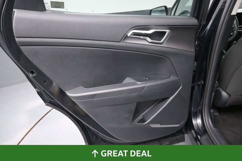 Used 2026 Kia Sportage LX FWD image 27